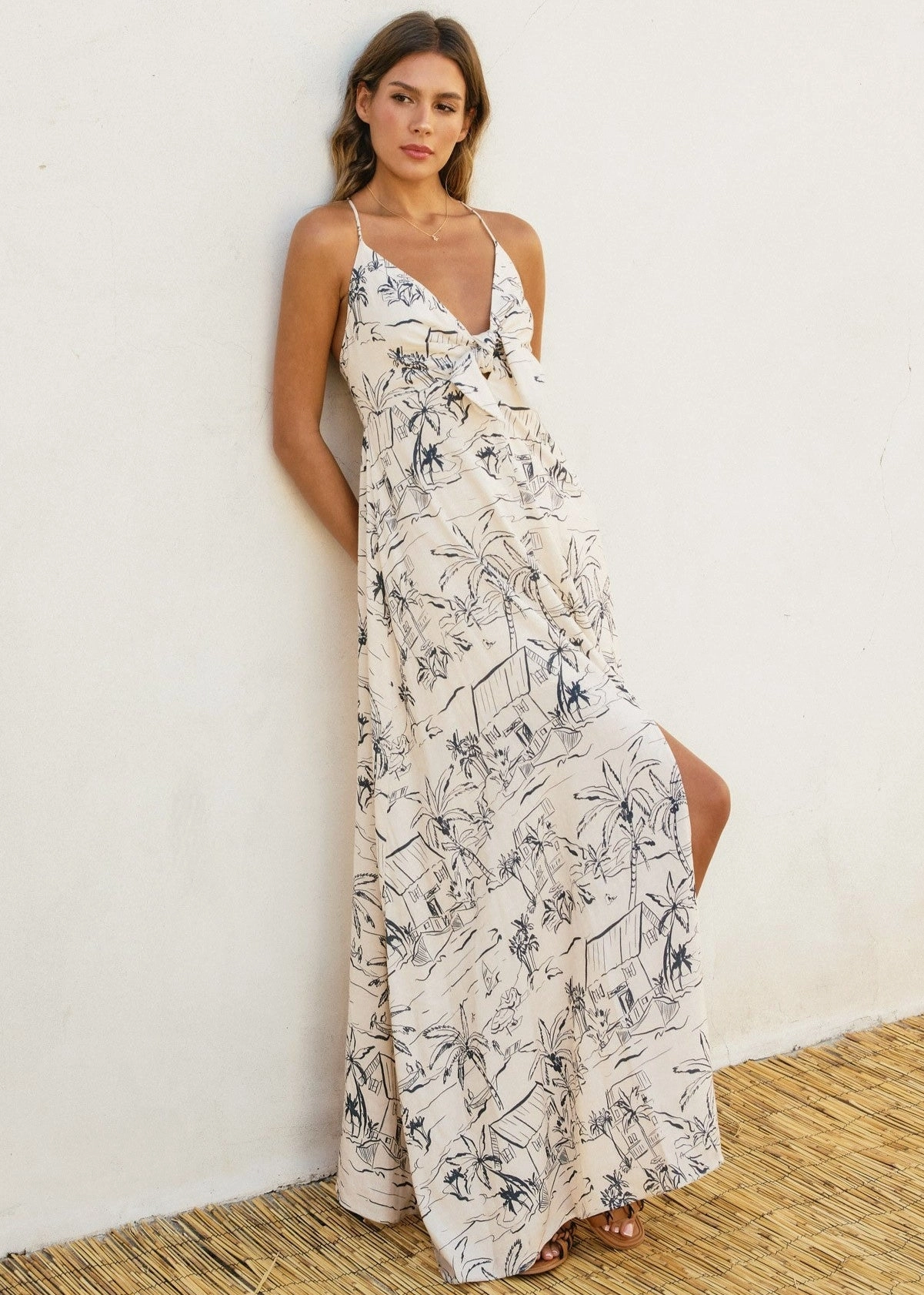 VIENNA KNOT FRONT MAXI DRESS Velvet-Touch City-Style