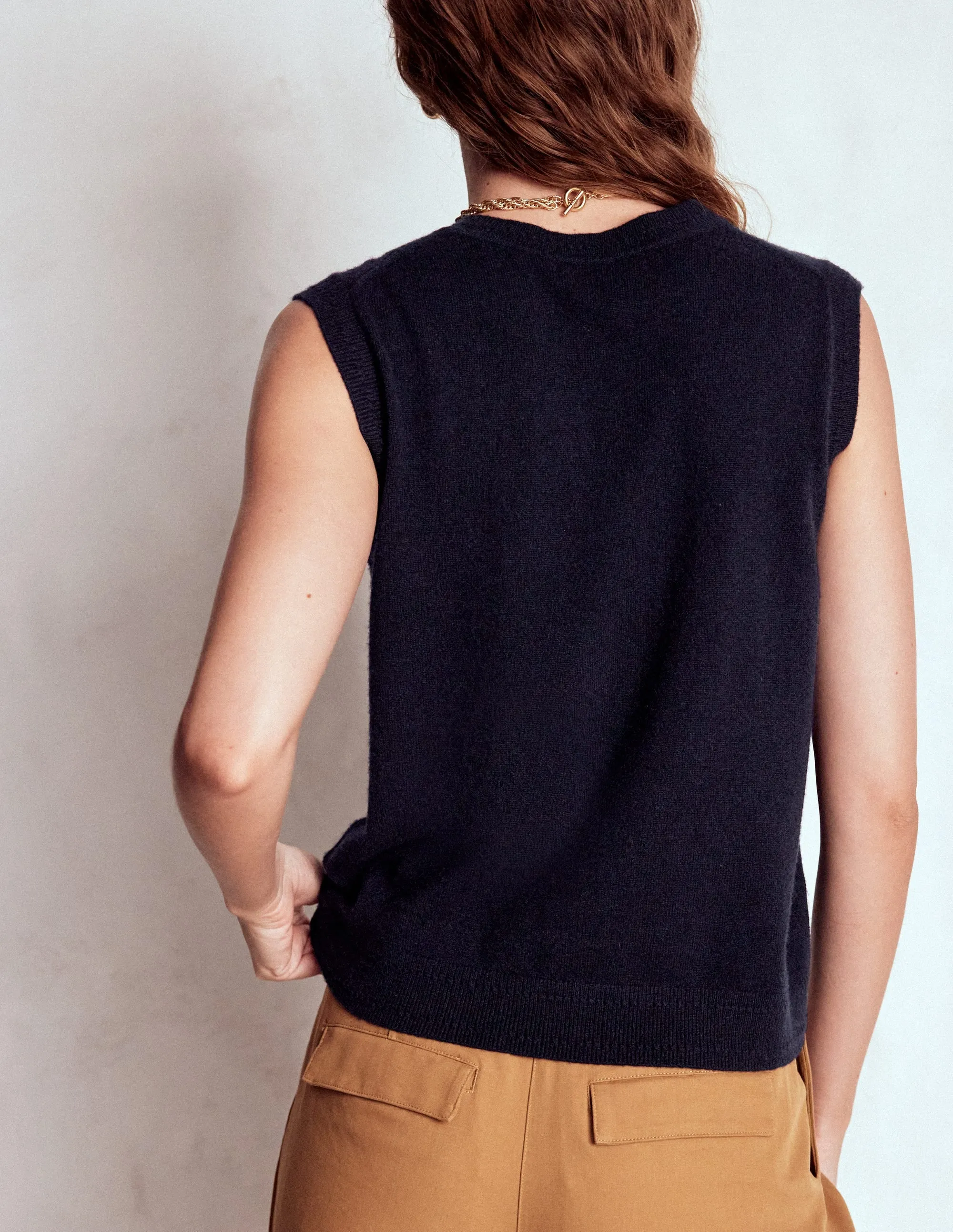 Fresh Comforted Eva Cashmere Tank-Navy