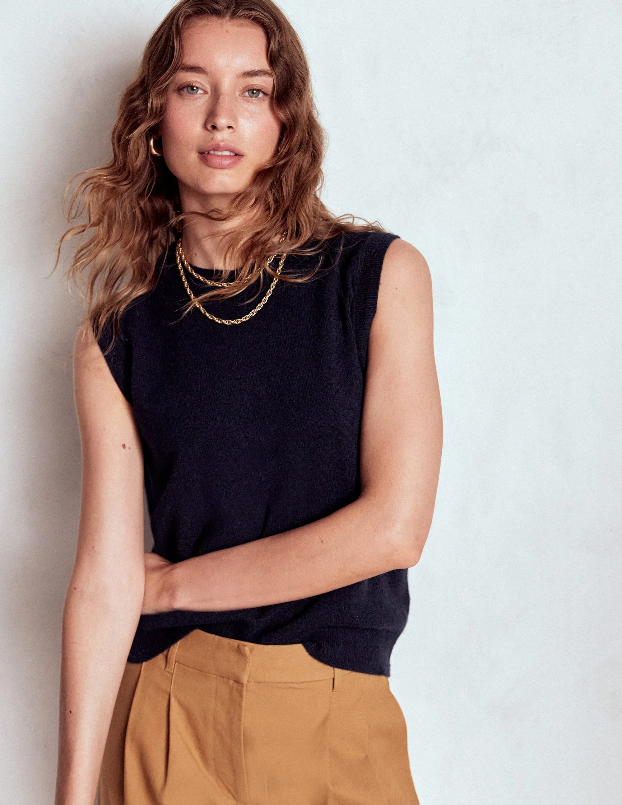 Temperature Regulating Lining Interlock Knit Structure Eva Cashmere Tank-Navy