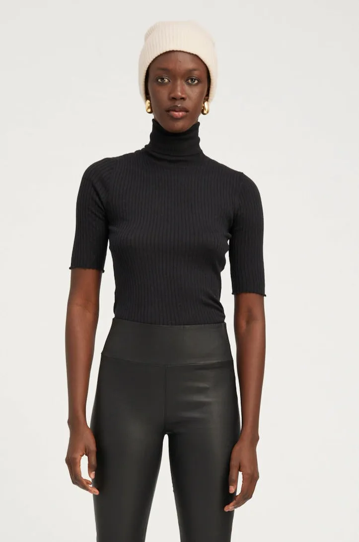 Sleeveless Tee Moisture Control Technology Vintage White Cashmere Beanie