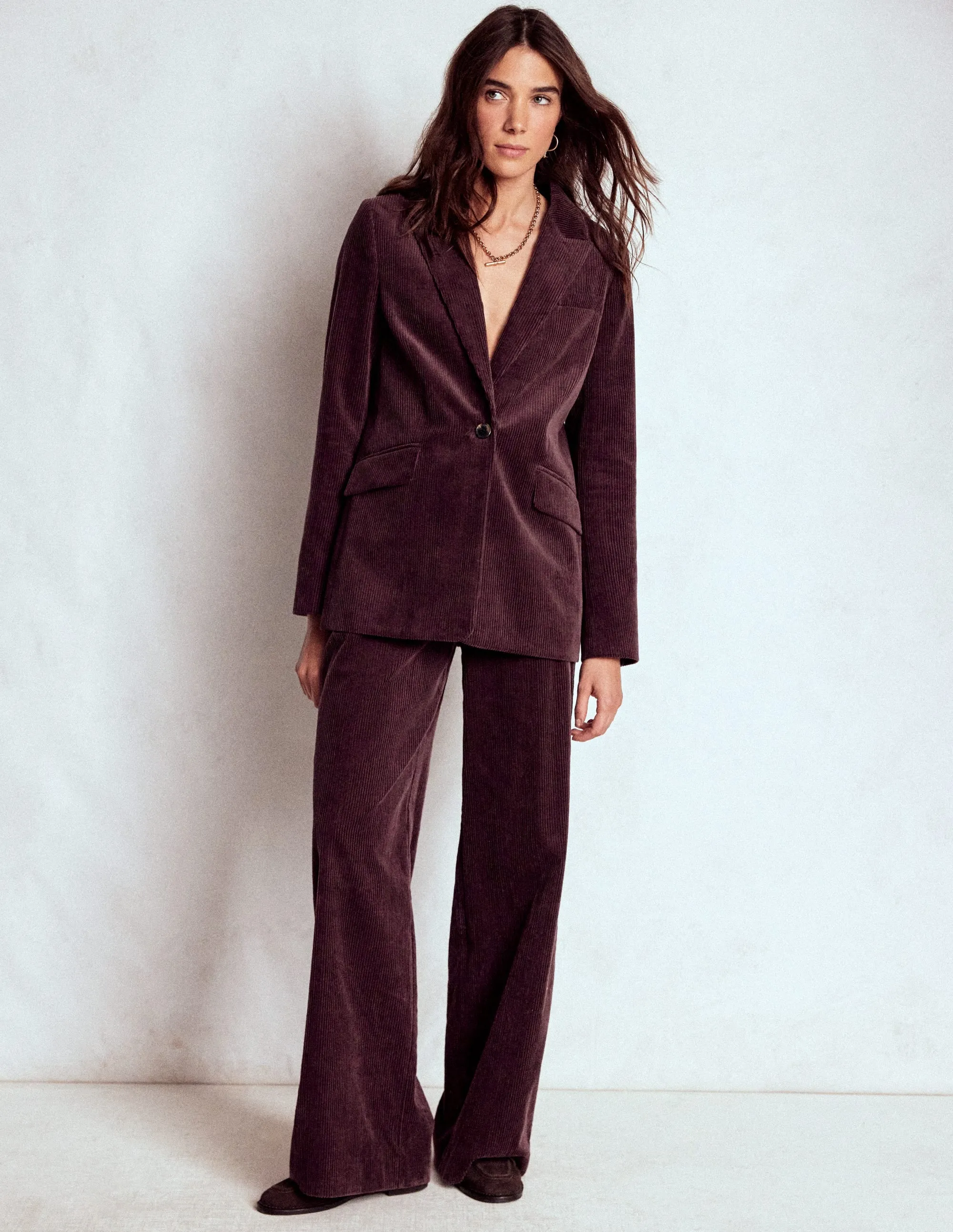 Woodbridge Cord Blazer-Deep Aubergine PocketPlacement Flexible Mobility
