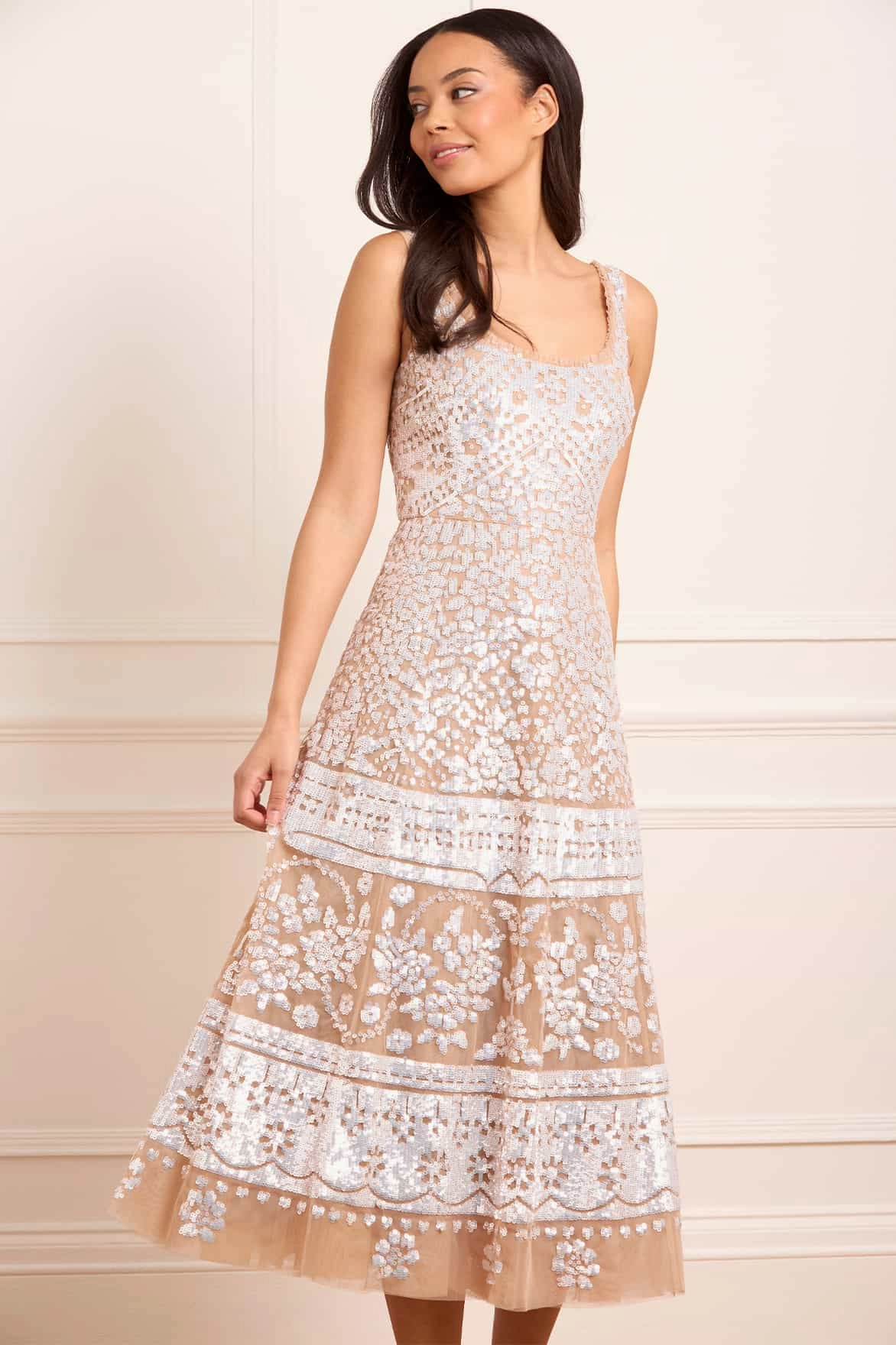 Flattering Cut Wear Seamless-Look Aurora Scoop Neck Ballerina Dress