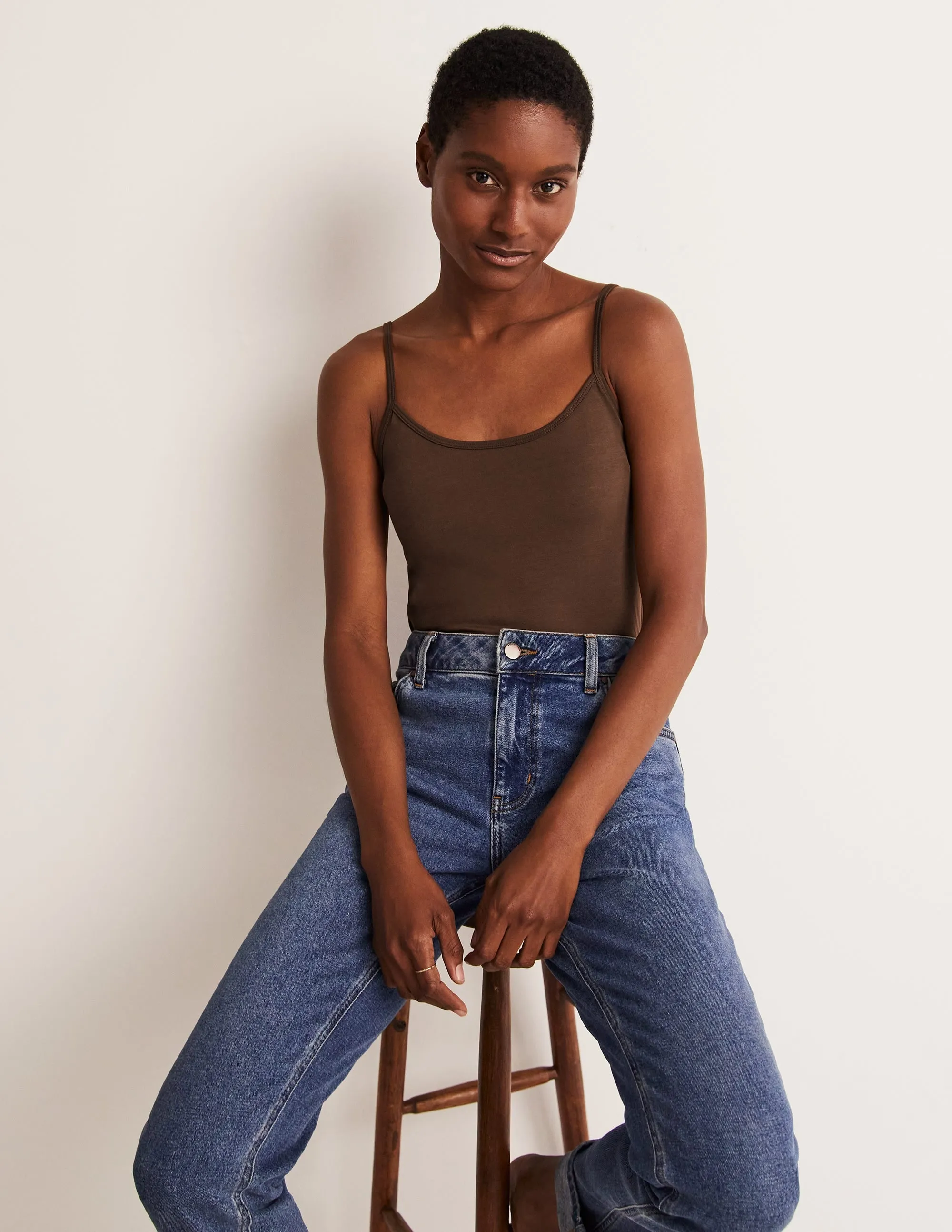 Plain Cami Top-Navy MinimalistDesign