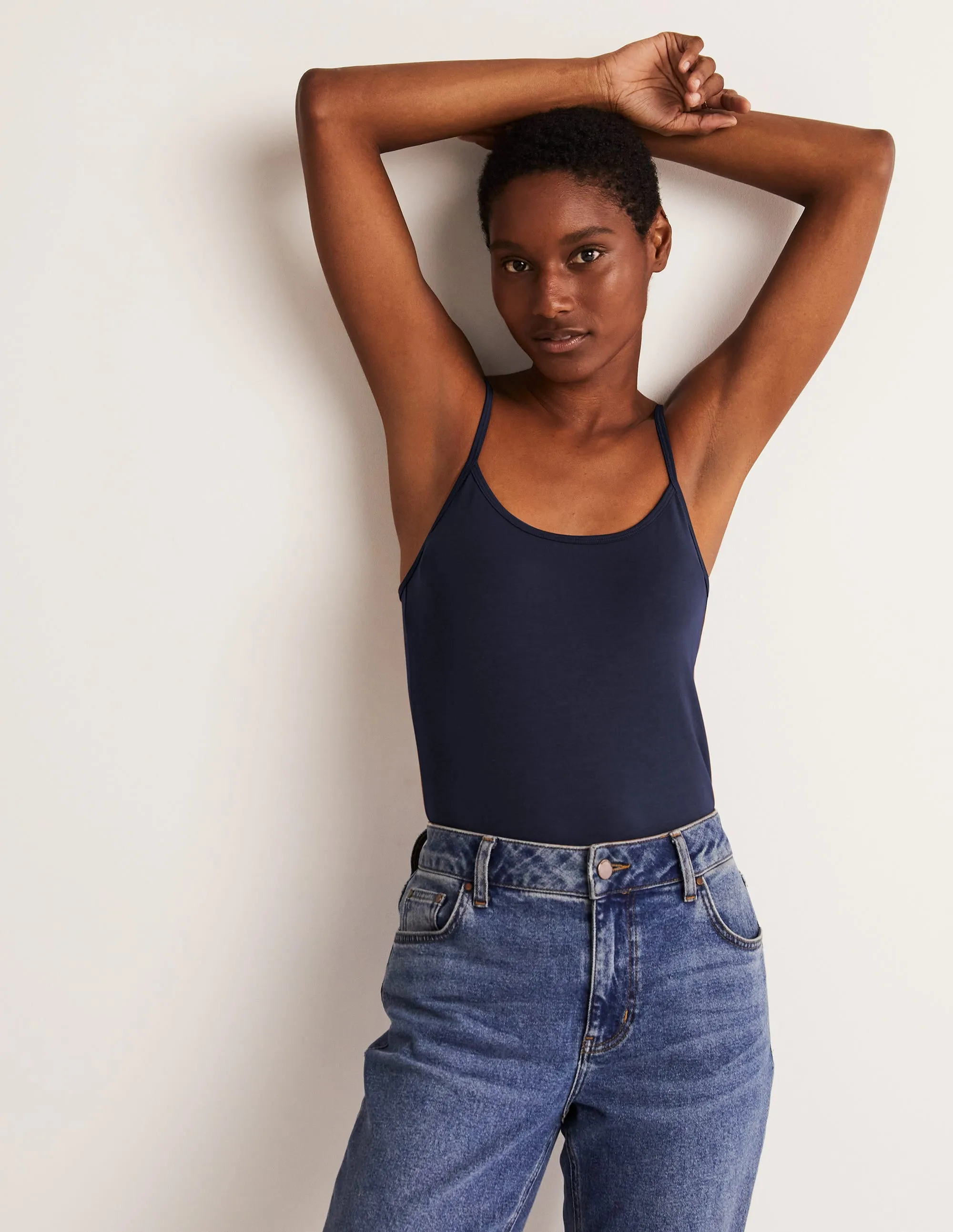 FadeResistant Finish Bonded Seam Innovation Plain Cami Top-Navy
