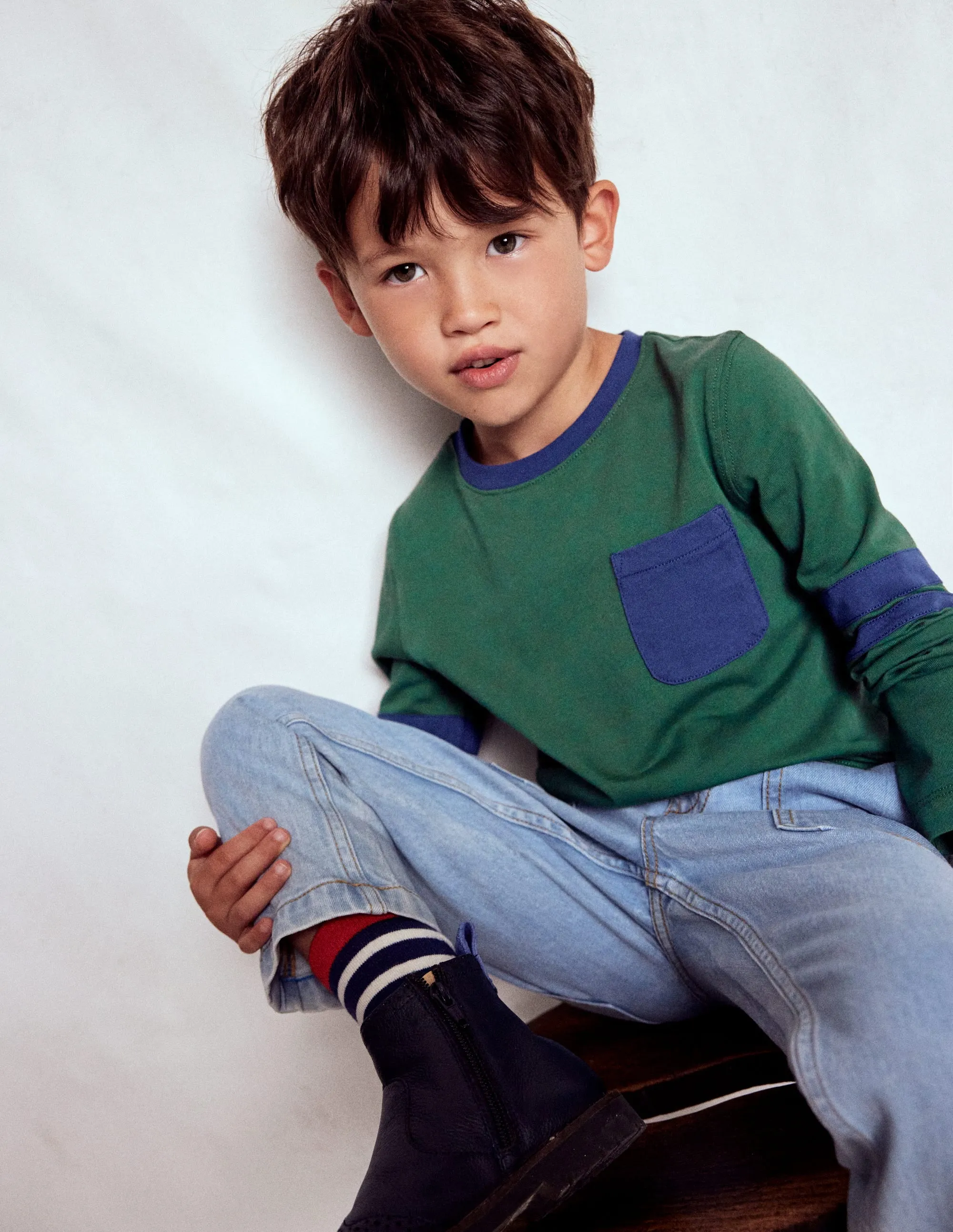 Wrinkle resistant fabric Colour Block T-shirt-Smoke Pine/ Starboard Blue