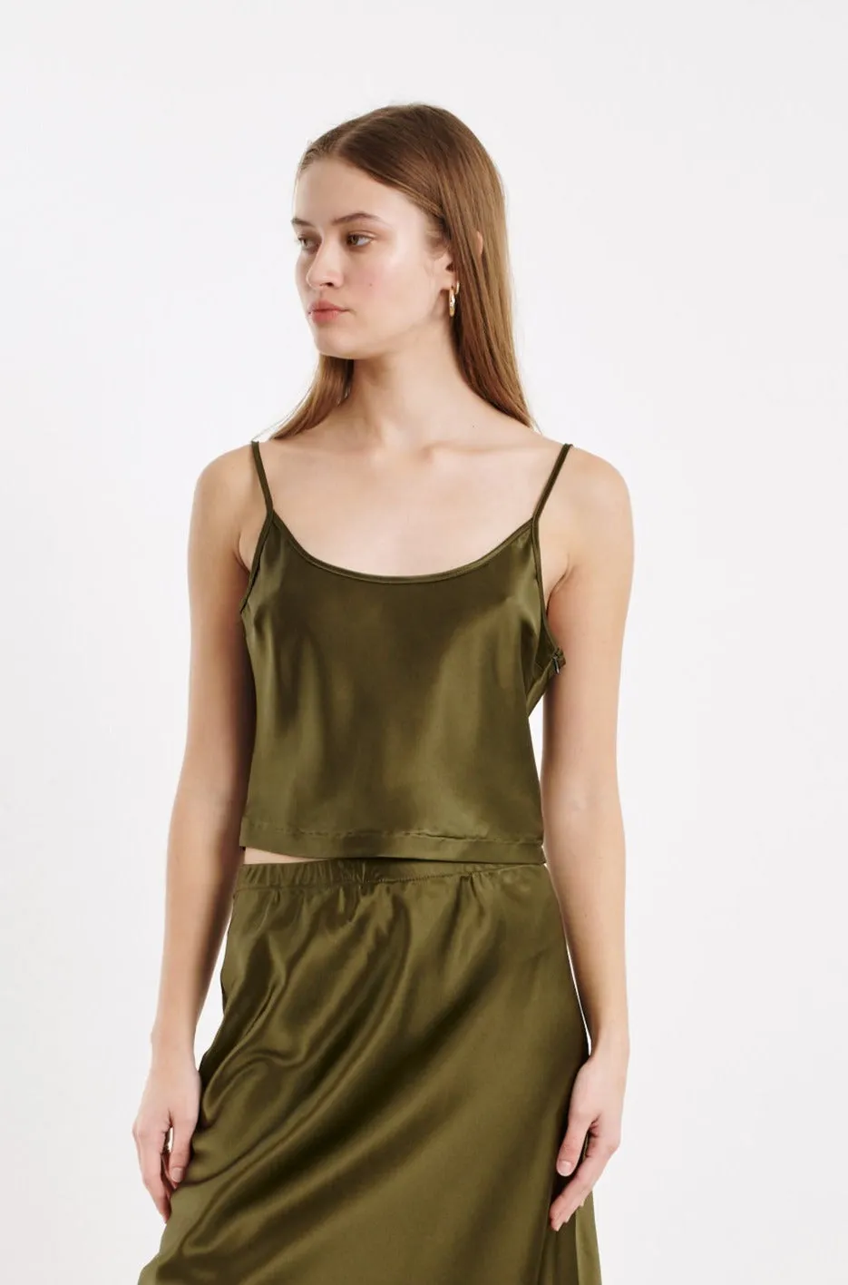 Hidden Pocket Design Moss Silk Cropped Scoop Neck Cami